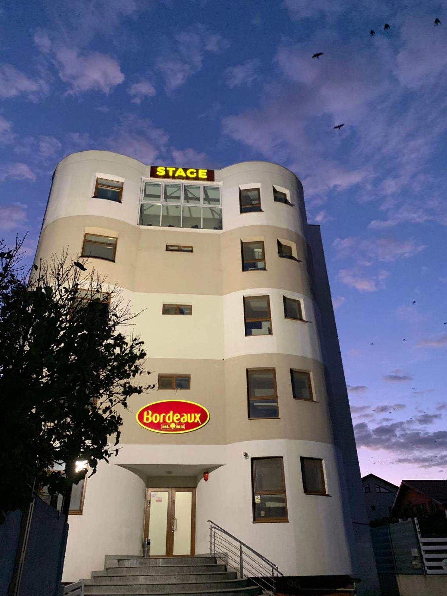 Hotel Bordeaux Galaţi Exterior foto